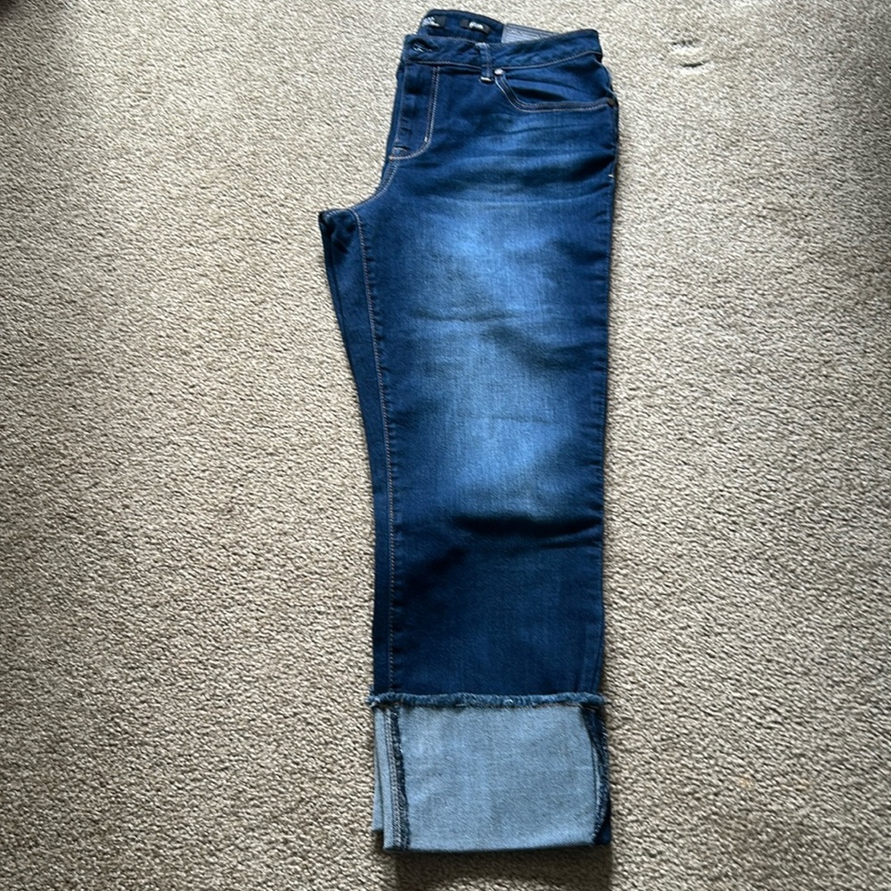 NWOT 1822 DENIM Taylor Vintage Denim Crop Skinny with cuff - Picture 2 of 10